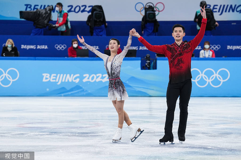 フィギュアスケートチームの大会：ロシアのオリンピックチームが金メダルを獲得、5000メートルスケートで日本のオリンピック記録の銅メダル