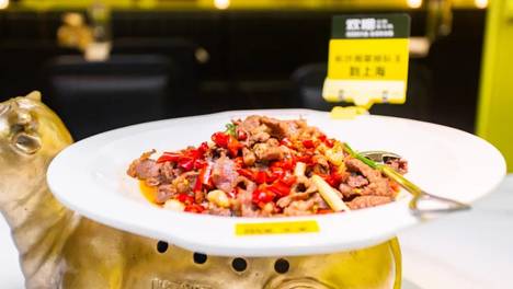 “湘菜排队王”走出湖南，能否超越川菜成下一个“爆款”？