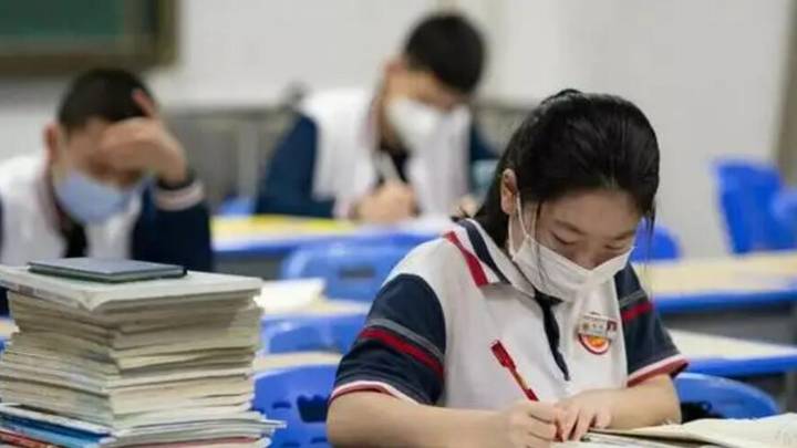 中学生是不是纳税人?