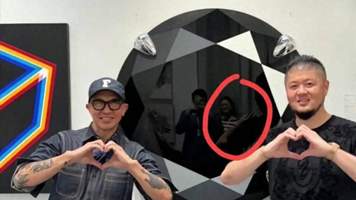 大S罕见露面,打扮低调满脸温柔,你喜欢她吗?
