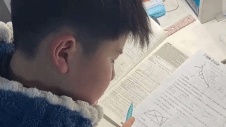你觉得这位天才少年应该自学高中函数吗?