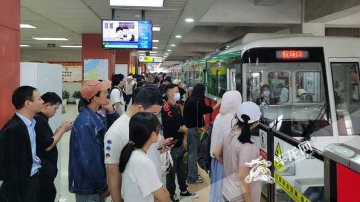 轨道交通471.9万人次,会再刷新历史纪录吗?