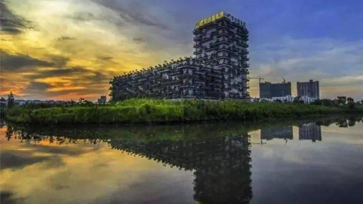 巨亏550亿,碧桂园自爆财务遇成立来最大困难,你怎么看?