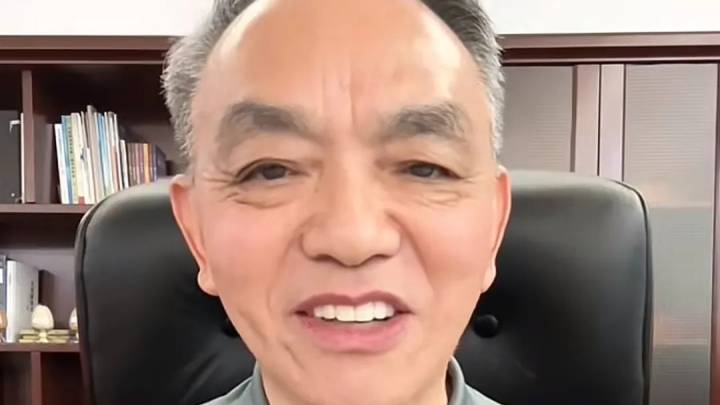 一年卖出30亿元,面条大王辞职,你怎么看?