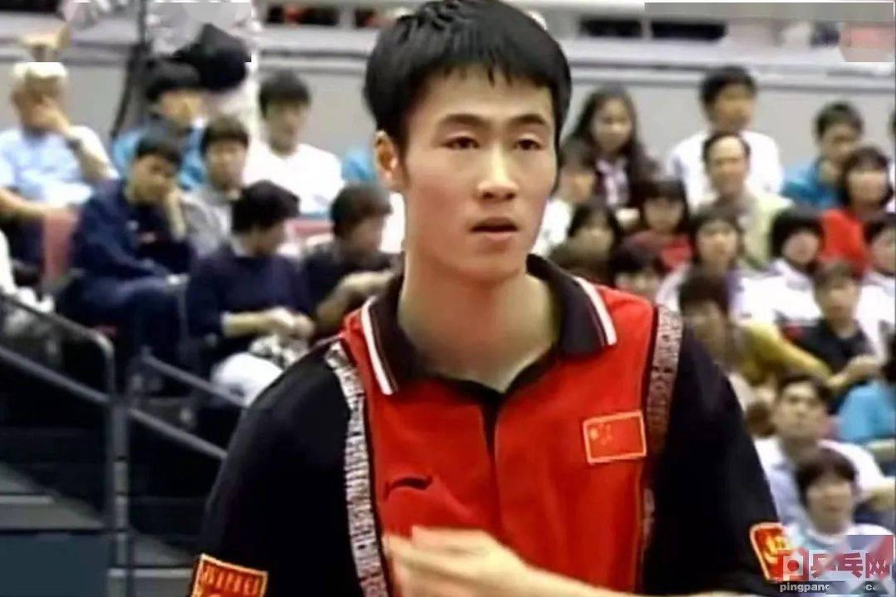 王励勤世乒赛破解鬼之推挡，蒋澎龙浪费6个局点，气得用脚踢球