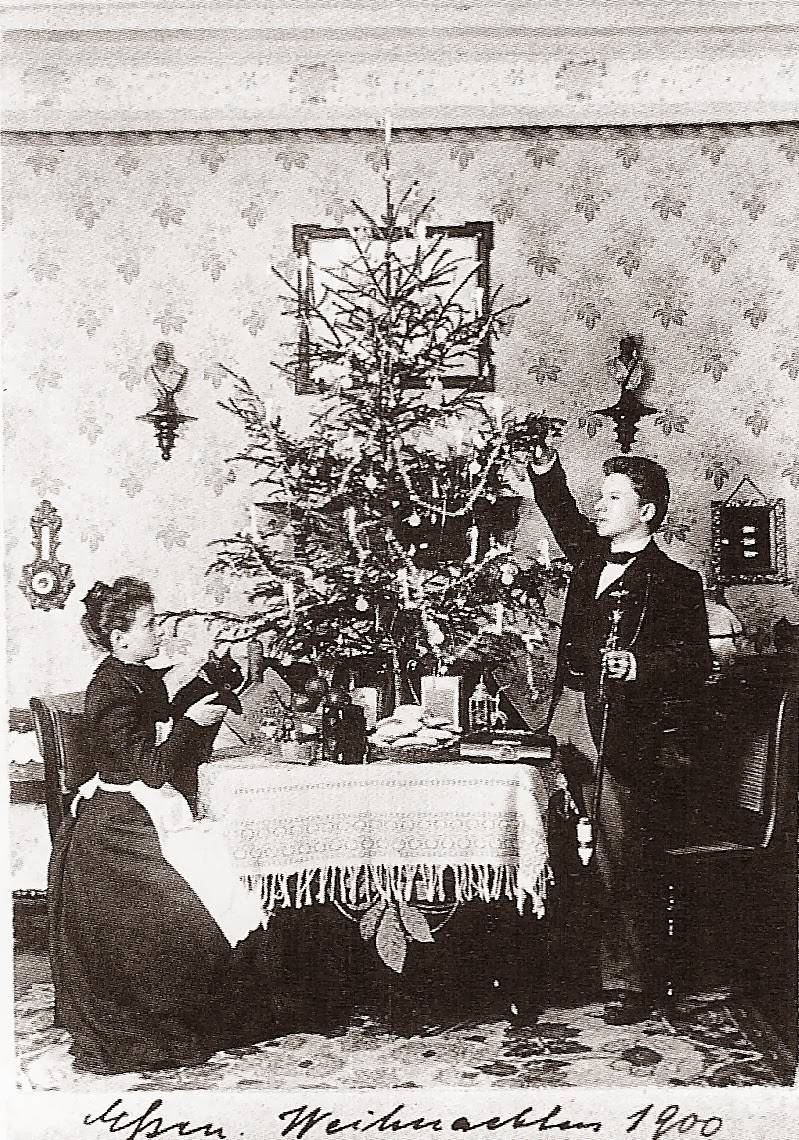 欧洲老照片1900年至1942年圣诞节拍摄的家庭