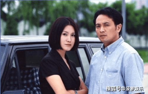 原创"最美警花季洁",嫁给大23岁著名导演,丈夫去世后51岁依旧单身