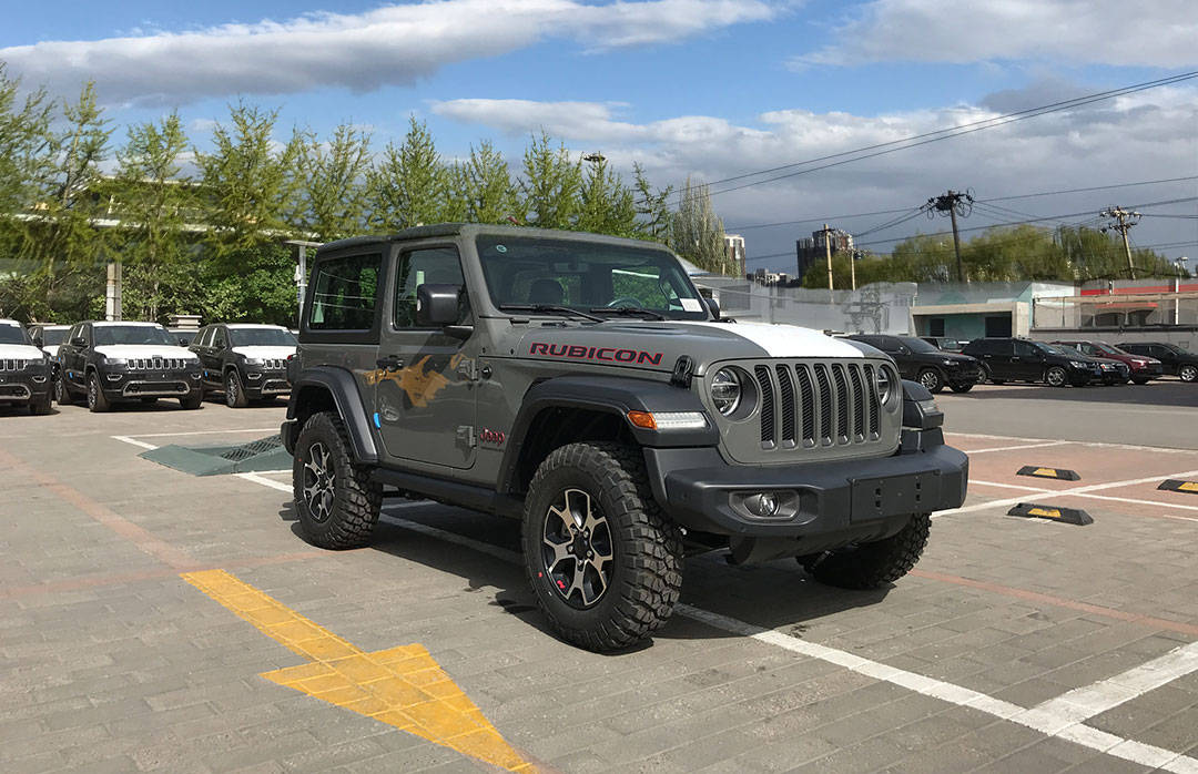 2021款jeep牧马人两门版银河灰色到店实拍!