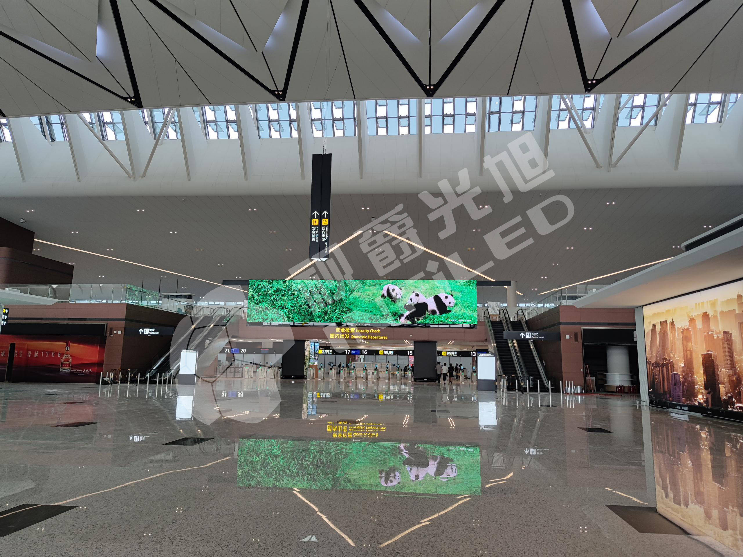 原创视爵光旭led显示屏助力打造成都天府国际机场led显示屏机场案例