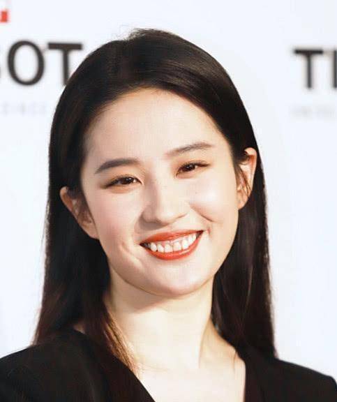笑容甜美的人真的不是随便笑的笑起来不好看那是因为你没笑对