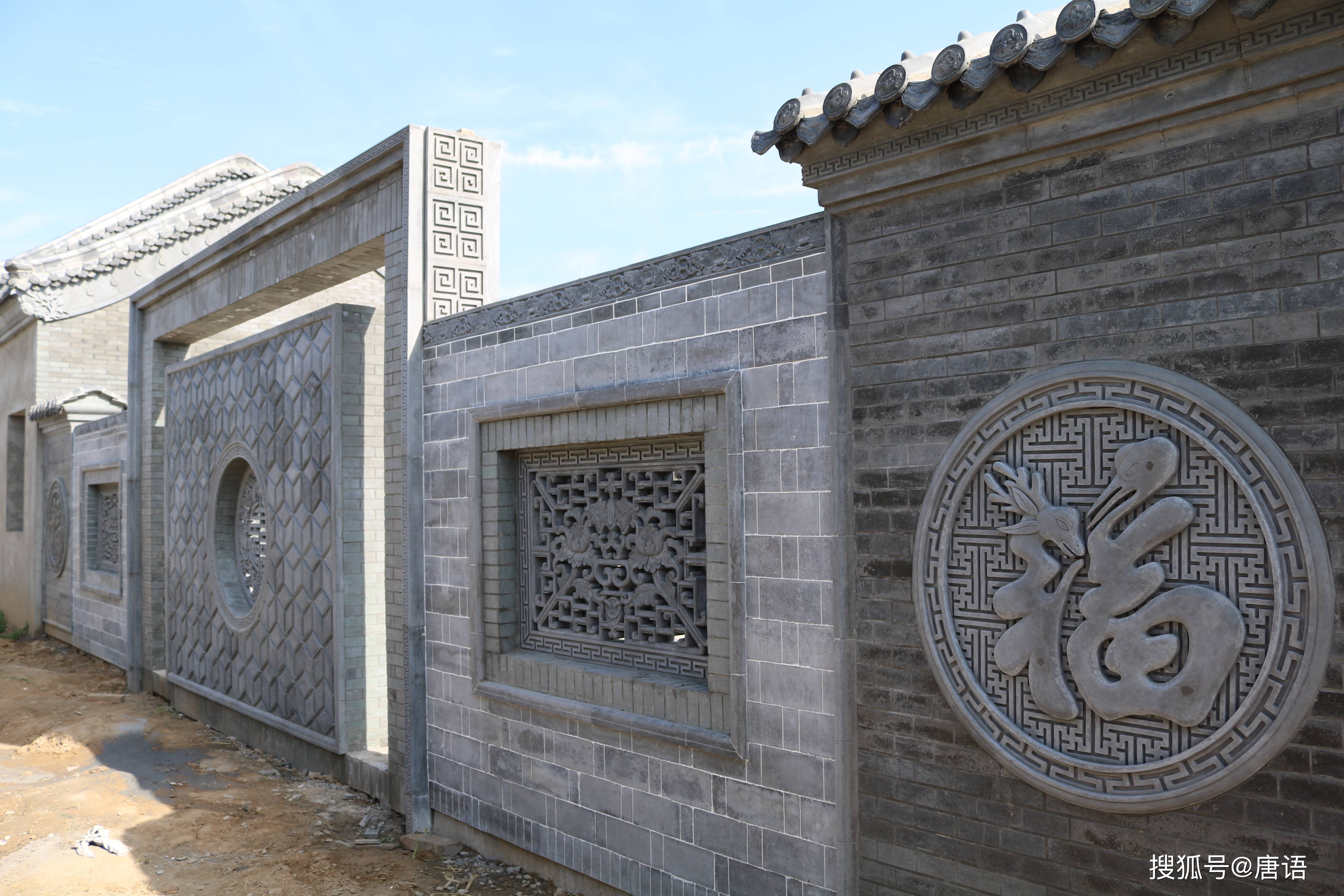 中国传统古建之美-鹤鹿同福砖雕壁画,建筑艺术之美-唐语中式文化砖