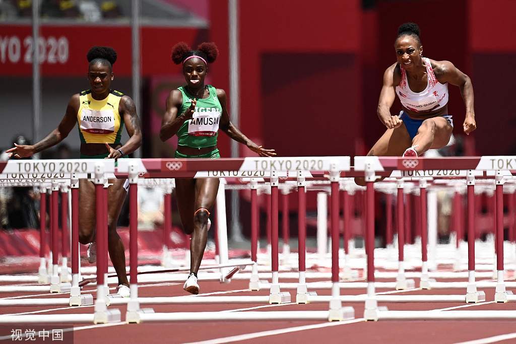 高清图:女子100米栏决赛 波多黎各女将夺金牌