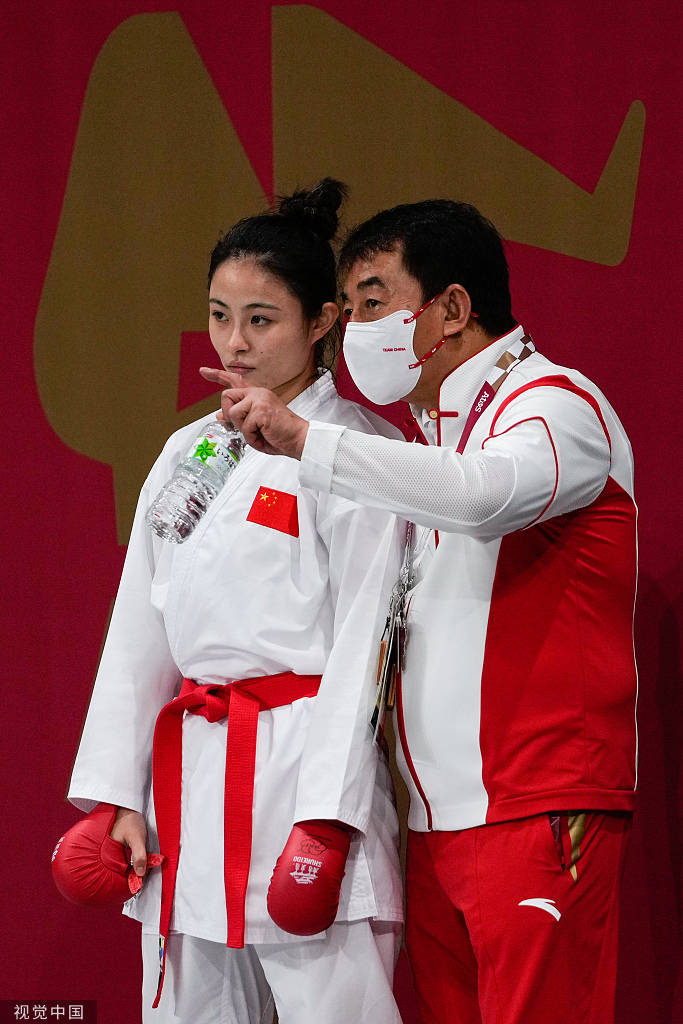 东京奥运会空手道女子组手61公斤以上级淘汰赛b组比赛中,中国选手龚莉