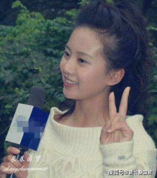刘诗诗17岁旧照曝光,清纯甜美楚楚动人