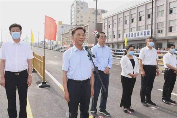 原创闫晨曦:构建快速交通体系加快省域副中心城市建设
