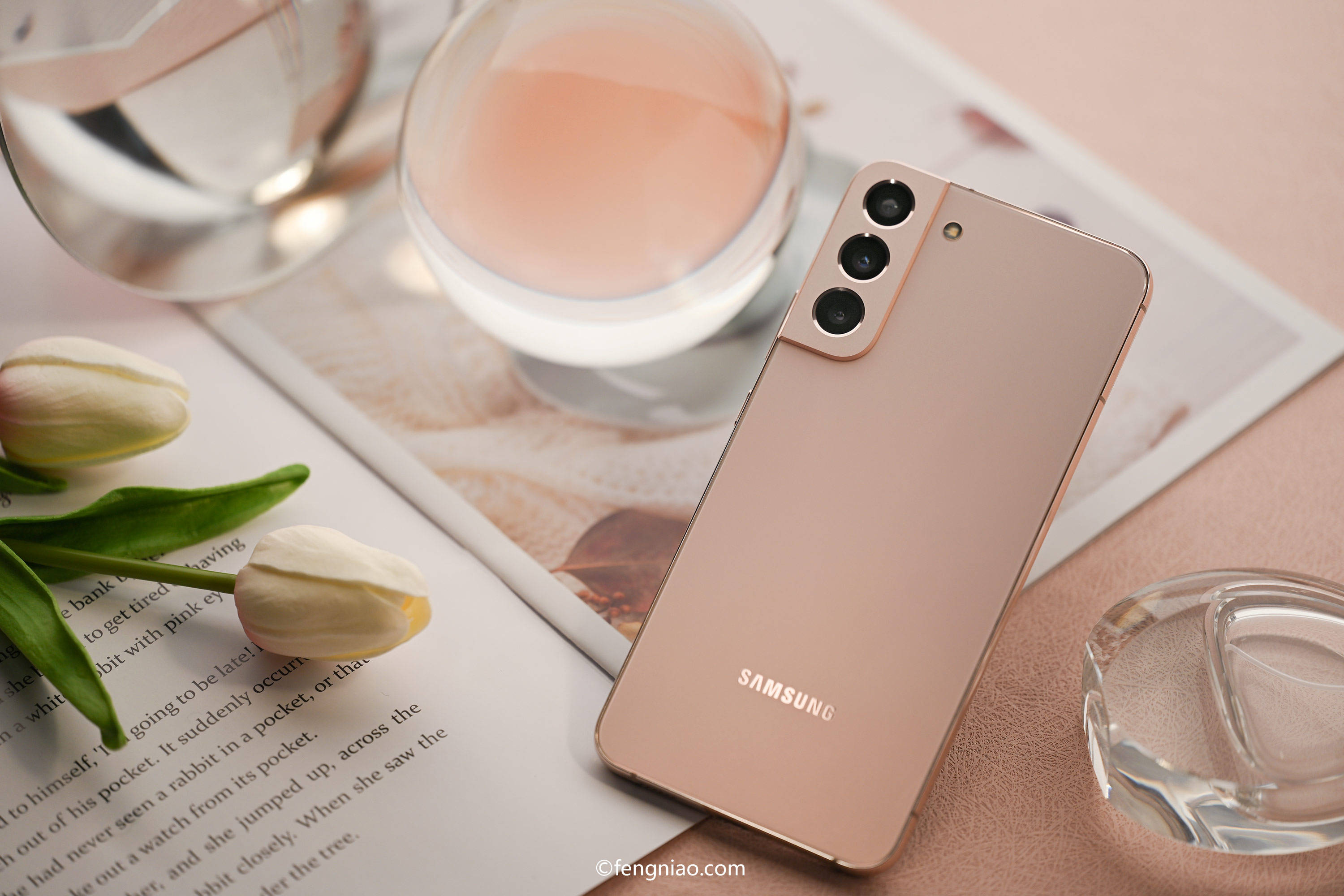 硬朗与精致并存三星galaxys22浮光粉图赏