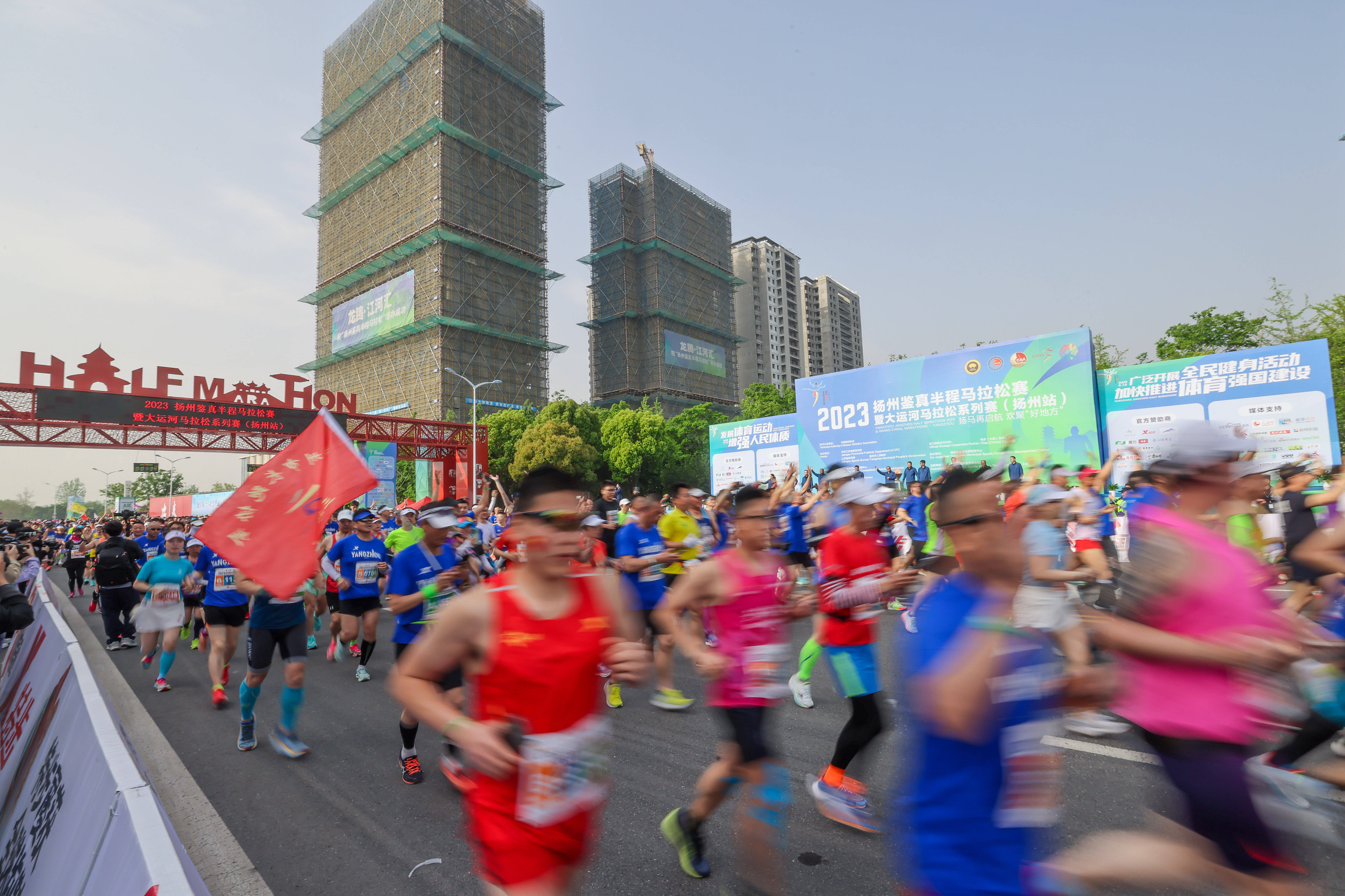 又一个疯狂周末！何杰杨绍辉董国建包办汉马前三 北京半马赛道纪录告破