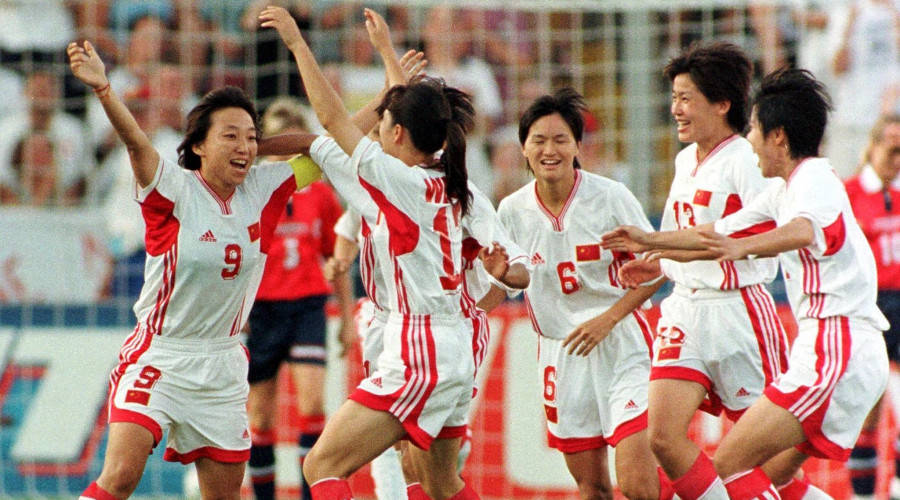 【榮耀之路】中國女足世界杯戰史：1999年鏗鏘玫瑰巔峰時刻