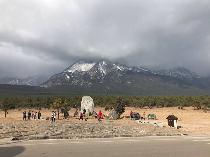 云南自助游旅游线路攻略定制，找昆明当地网红个人导游，亲身体验！