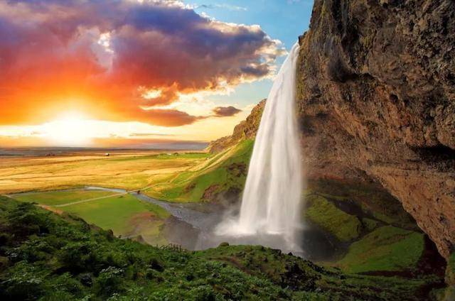 94a239f2775142519377910d167da9da.jpeg