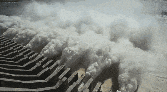 美国反华愈演愈烈,中国该对跨境资本收税了