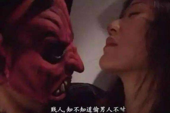 年幼时,他亲眼目睹嫂子红杏出墙,甚至被她威胁.