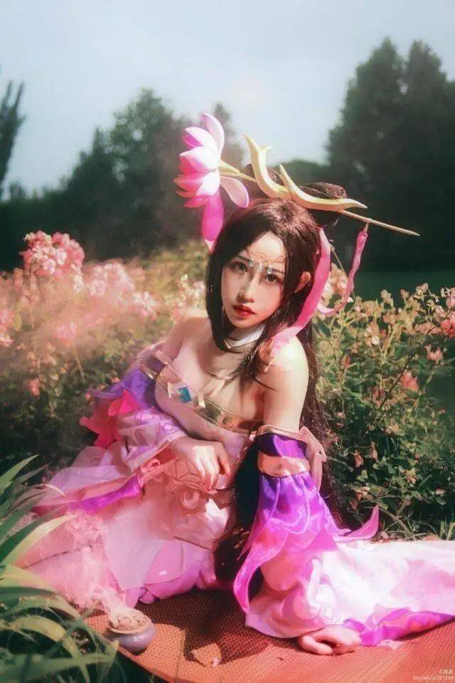 王者cos去衣图:女英雄小姐姐cos专场秀_貂蝉