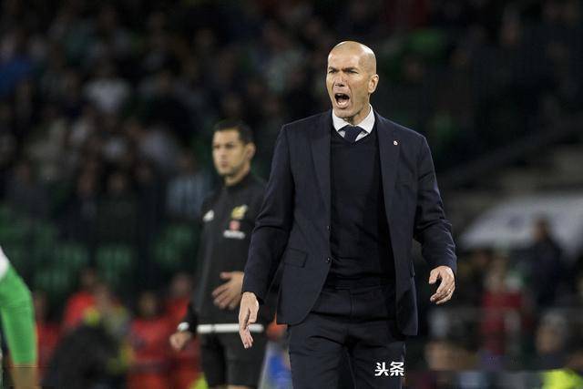 西甲复赛后4轮巴萨都在皇马前踢，皇