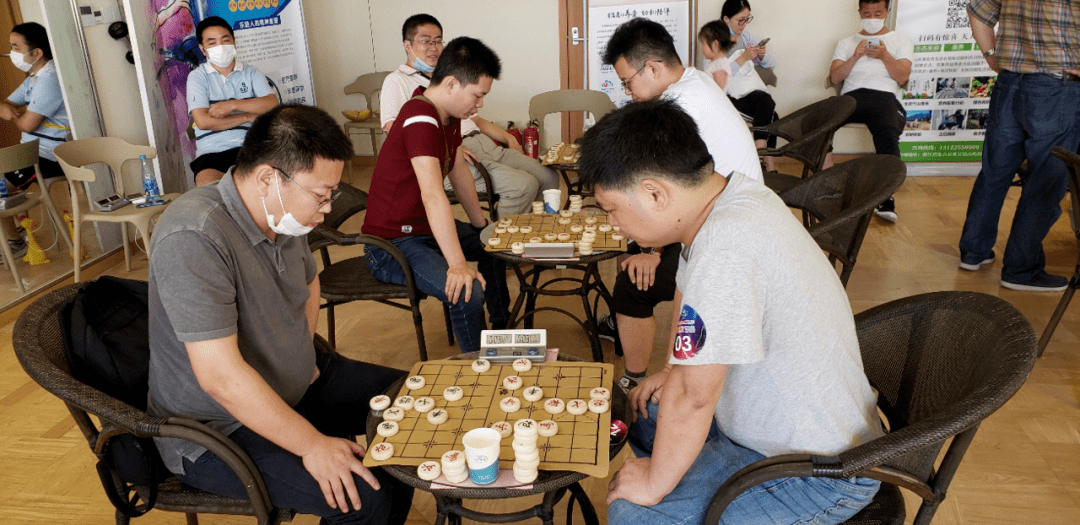 你"车"我"炮",看上海首届"象棋友谊赛"高人一着