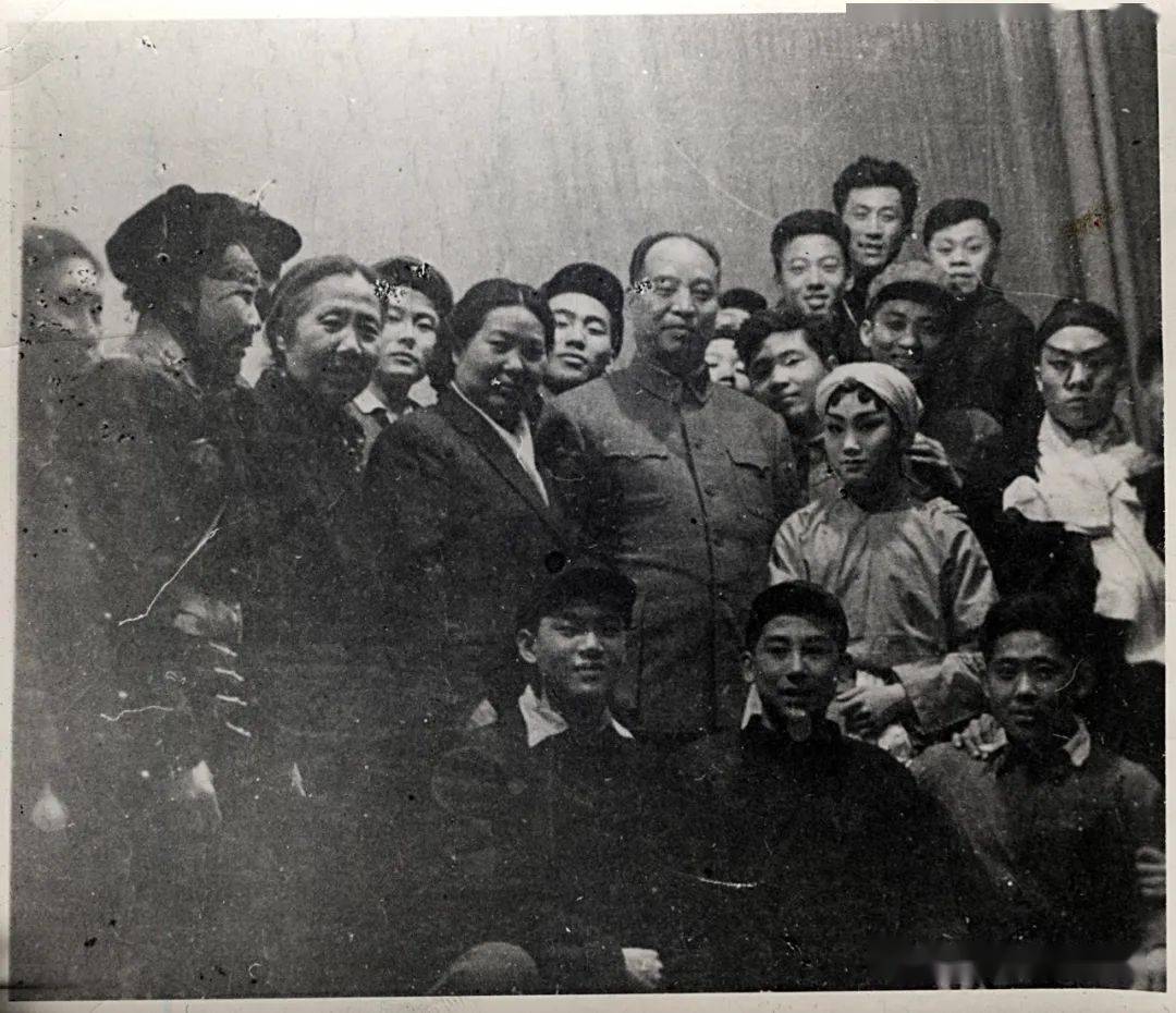 庆祝建团60周年光影华年梆韵飘香线上图片展一