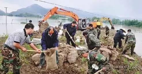 暴雨袭城,有他们在守护安义!_手机搜狐网