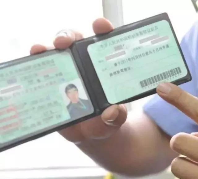 为何很多人不考c1驾驶证改考c2?车管所:这是人精,一般