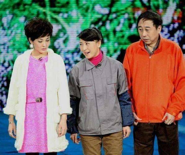 当了姥姥还拼二胎,年近50的闫学晶痛并快乐着!