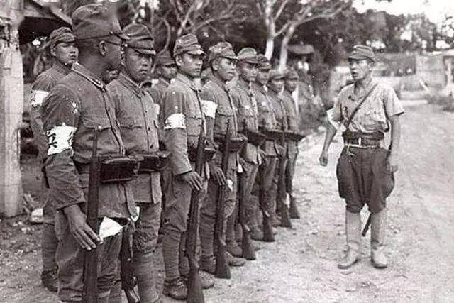 我们一些抗战老兵都曾说过当时侵华的日军身高都普遍不高身材矮小,但