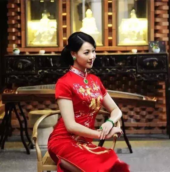 �й�Ů����ϲ����ʮ����䷢��ֻ�����ڵھ�λ