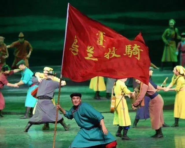 乌兰图雅弘扬乌兰牧骑精神做新时代红色文艺轻骑兵