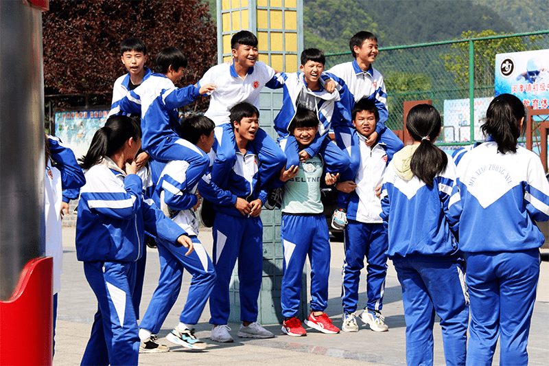 课间书香气贵州教育影像力要有影响力投票中6月17日