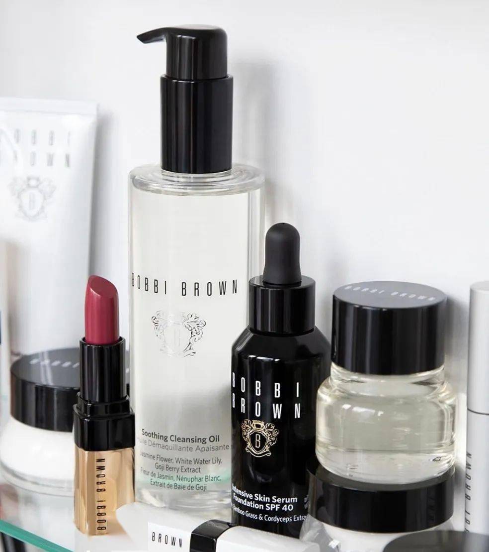 想要按下岁月的暂停键,卸妆比护肤更重要