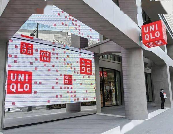 善析日本疫情期间逆势而上优衣库日本最大旗舰店uniqlotokyo开业新