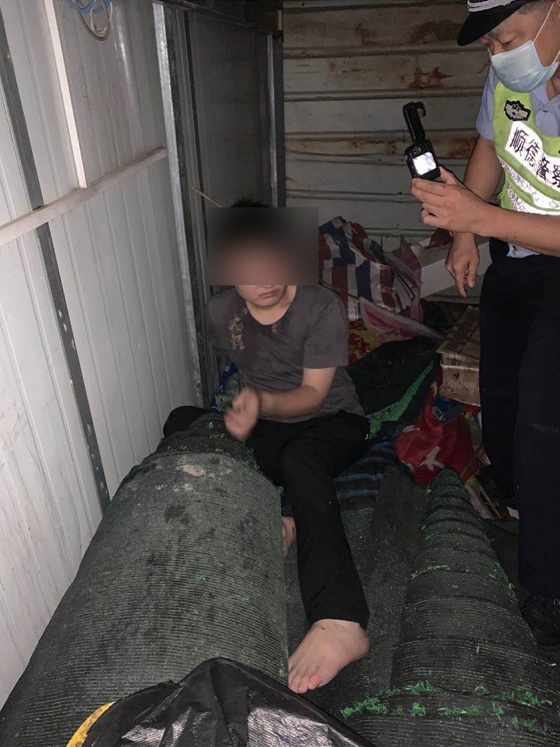 姓盘|喝断片！醉驾男一路连撞3车 醒来一问三不知