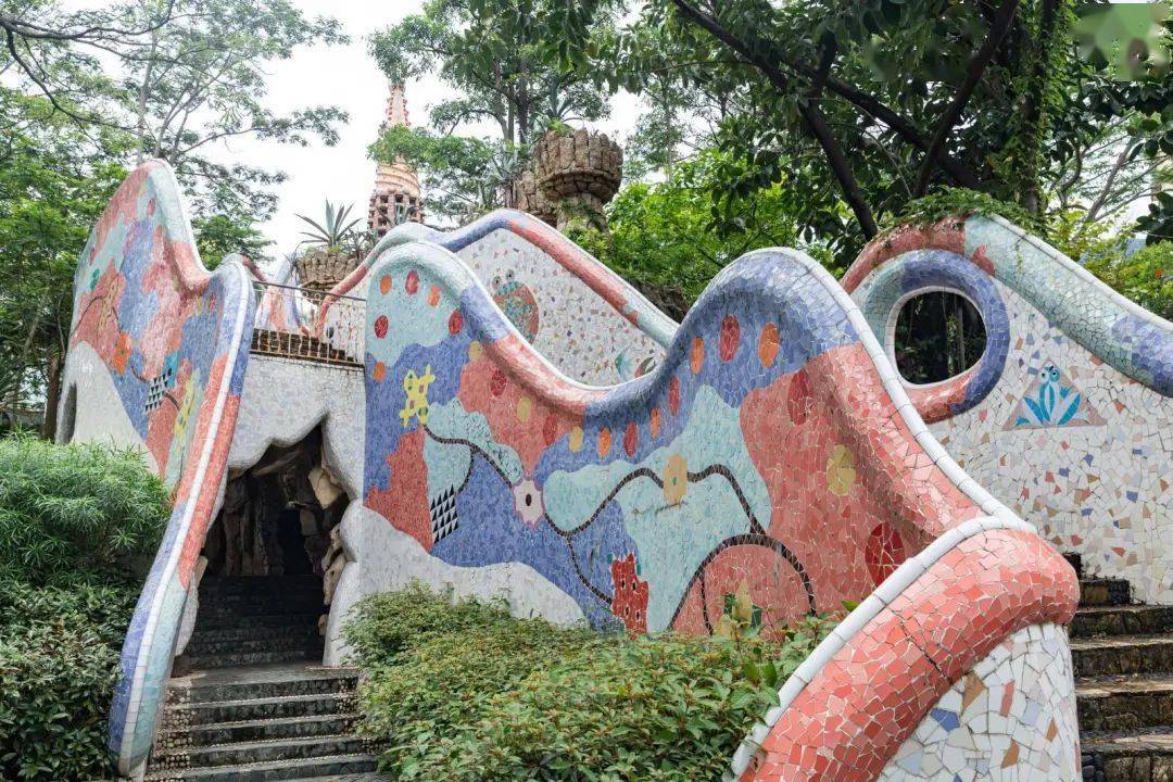 统统免费玩!深圳这里有巨型章鱼堡 东欧梦幻童话艺术塔 海景公园!