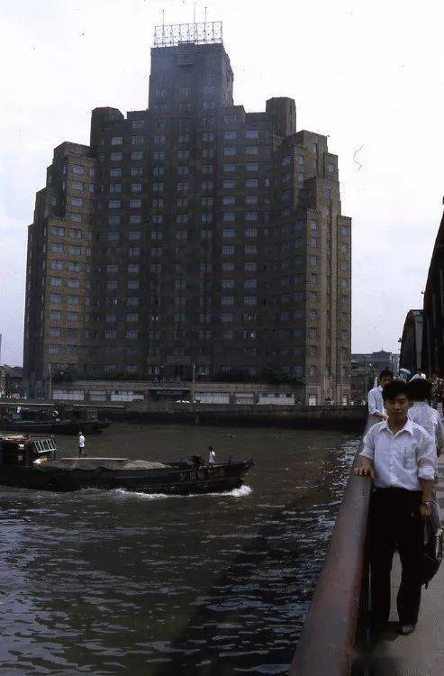 老照片1980年代的上海第一集编审蓝天总监丁迪蒙