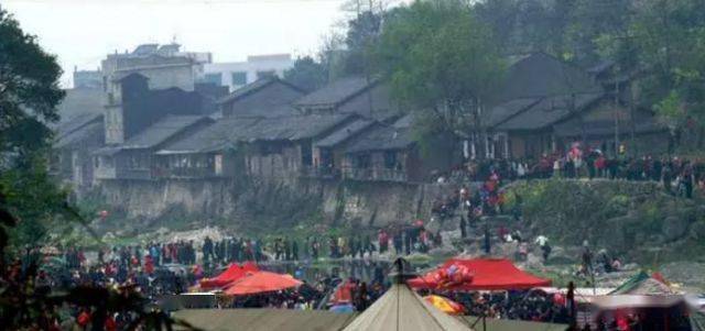 水 镇幸福七里地址:绵阳市安州区塔水镇幸福七里景区自驾:绵阳—无名