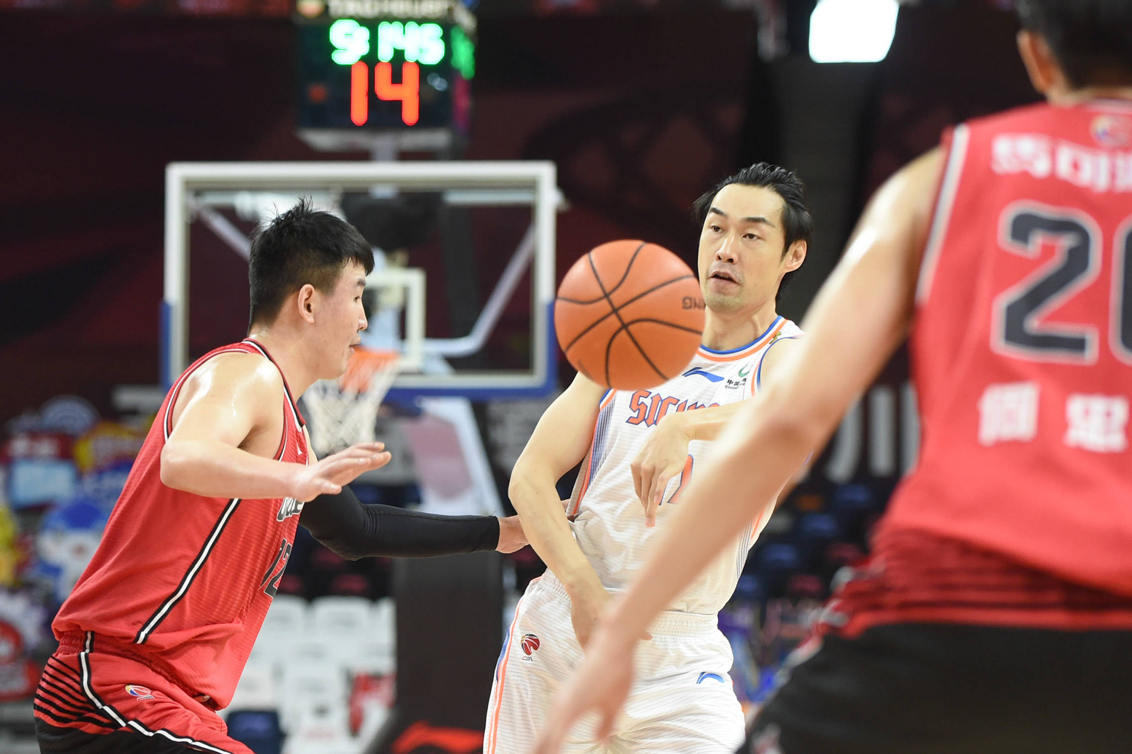 篮球——cba复赛第一阶段:四川五粮金樽对阵深圳马可波罗