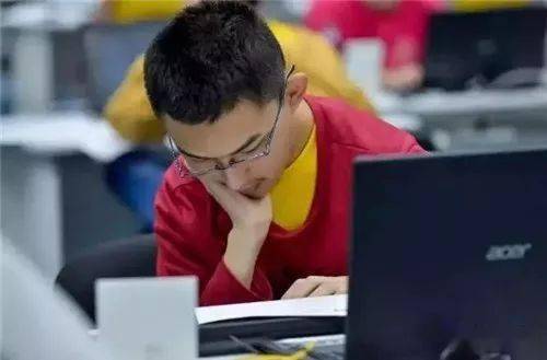 难题|上麻省理工还是上清华？这两位“别人家的孩子”遇到了难题