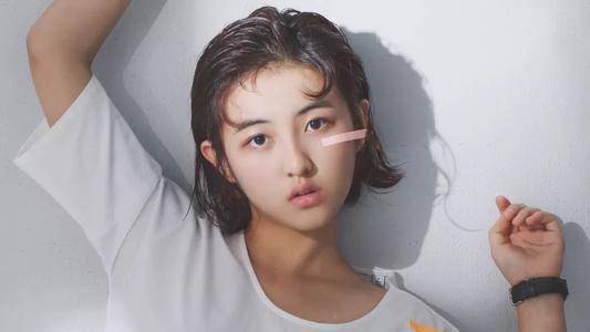 被质疑整容，张子枫粉丝摆证据破谣言，为妹妹