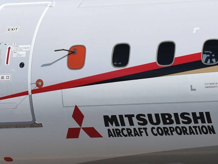 由日本三菱重工旗下三菱飞机公司研制,为双引擎喷气式支线客机