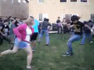 搞笑GIF:工作睡觉两不误,真是太厉害了!