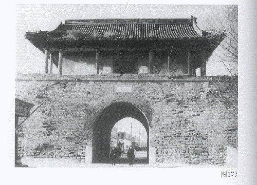 是原金中都景风门地区,景风门内即开阳坊也是现在的开阳里小区,这个