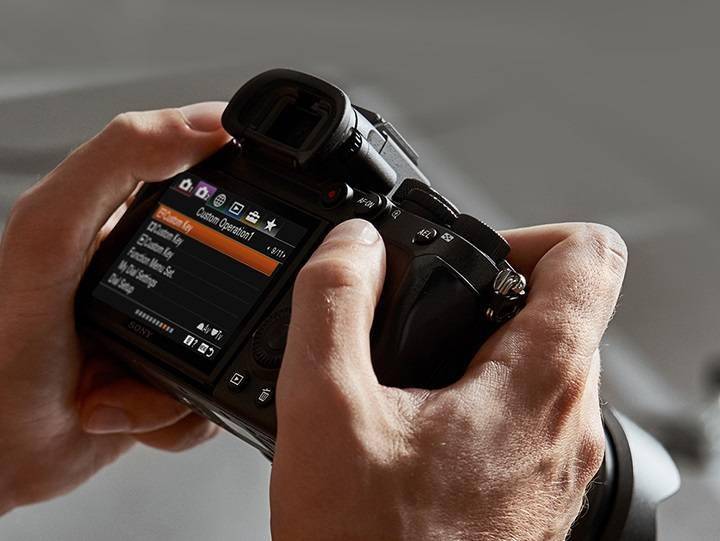 曝索尼 a7s3 相机将采用 944 万像素电子取景器